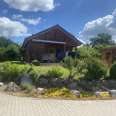 Ferienhaus Gross Nemerow Сasa de vacaciones *